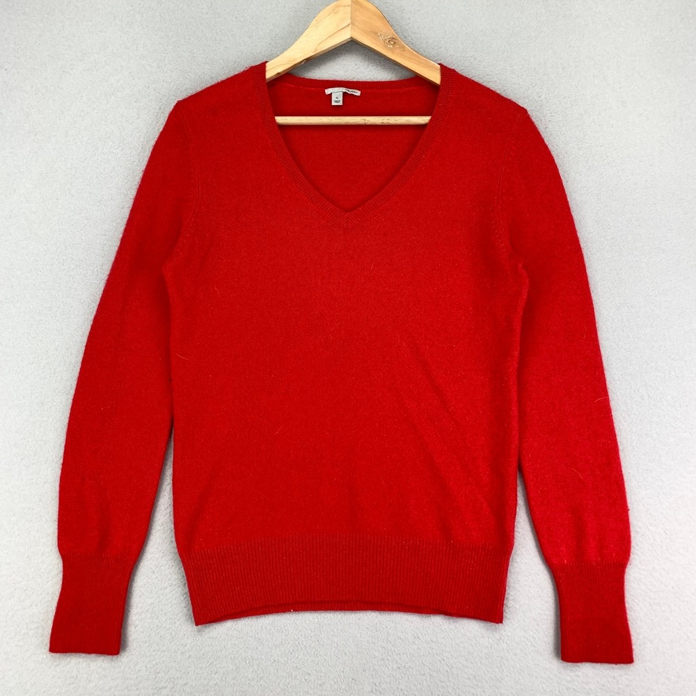 Halogen Cashmere Sweater Womens Medium Red V-Neck Jumper Pullover Preppy Holiday